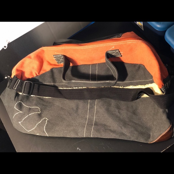 True religion bag - Picture 2 of 2